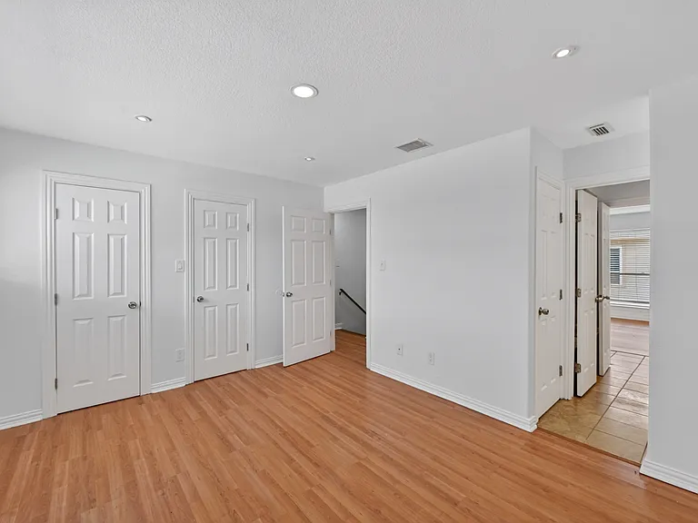 6111 Beverly Hill St #46 — Photo 18