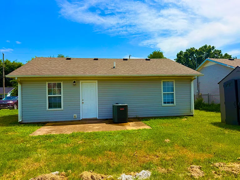 1048 Shadow Ridge Ave — Photo 2