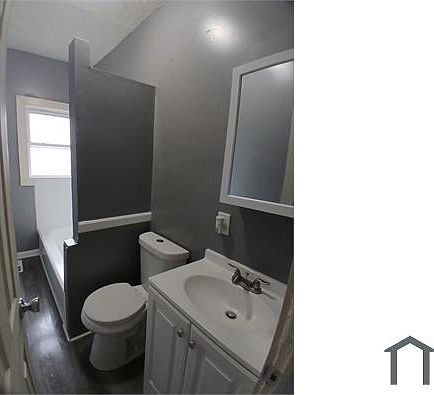 3rd image of 8006 Goodman Ave #2