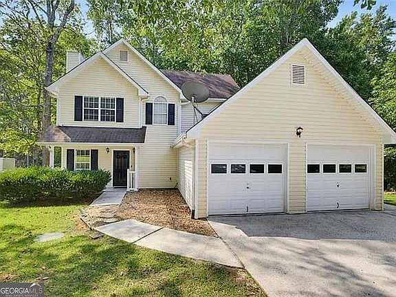 2nd image of 415 Willow Ln