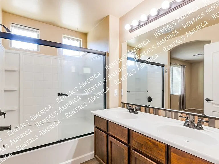 3830 E 3rd St #1101 — Photo 11
