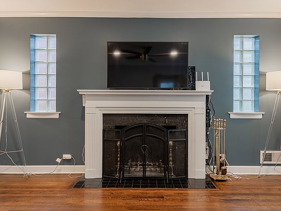 5th image of 8014 Kildare Ave