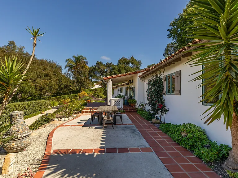 4015 Lago Dr — Photo 18