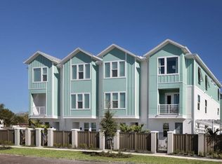99 28th St S, Saint Petersburg, FL 33712
