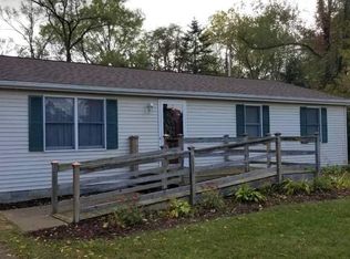 7643 Riverside Rd, Brooklyn, MI 49230