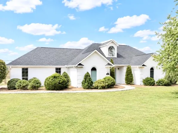 1002 Georgia Ln, New Albany, MS 38652