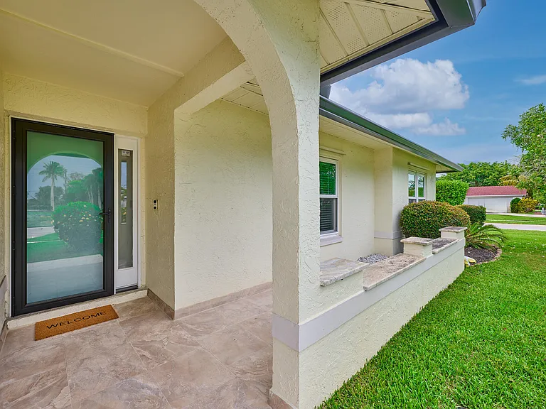 1267 Summerwood Cir — Photo 3