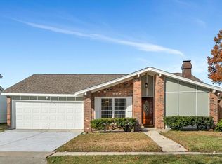 3840 Timberview Ln, Harvey, LA 70058