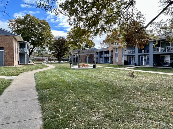 Hillcrest Apartments