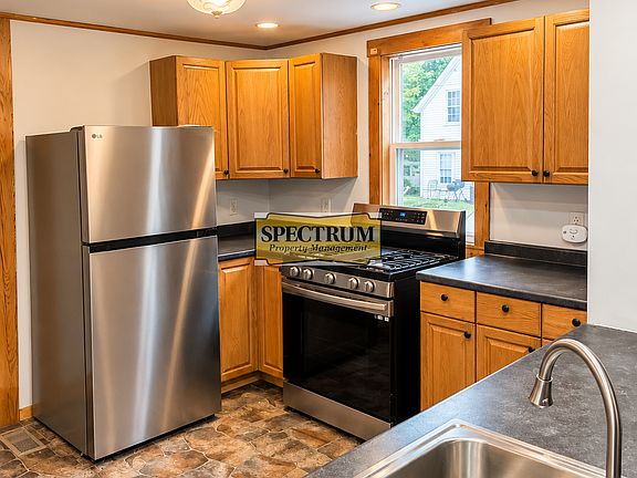 3rd image of 107 Thomas McClellan Rd #3