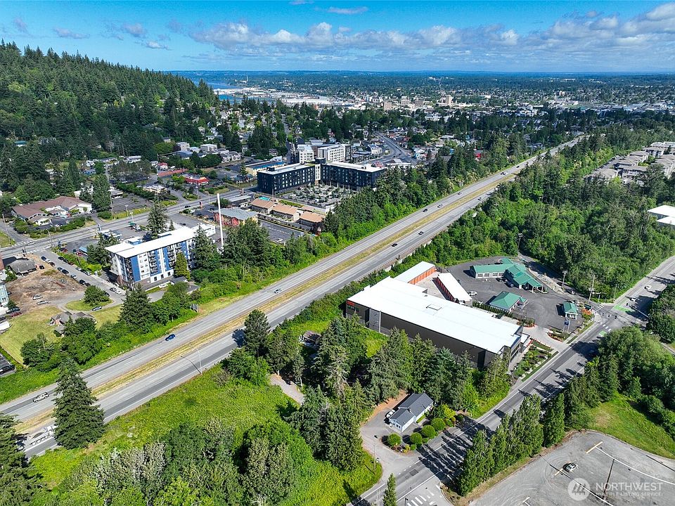 1st image of 3805 Consolidation Avenue