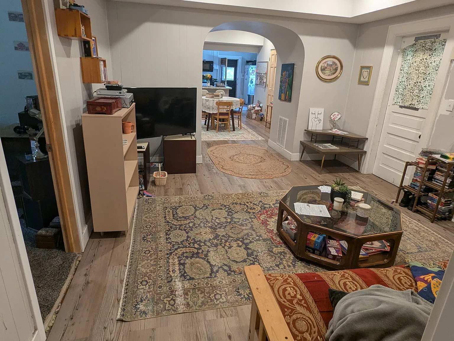 321 1/2 Main St — Photo 3