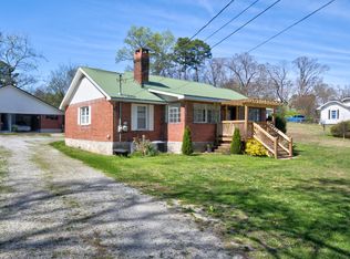 809 N Oakwood St, Rossville, GA 30741