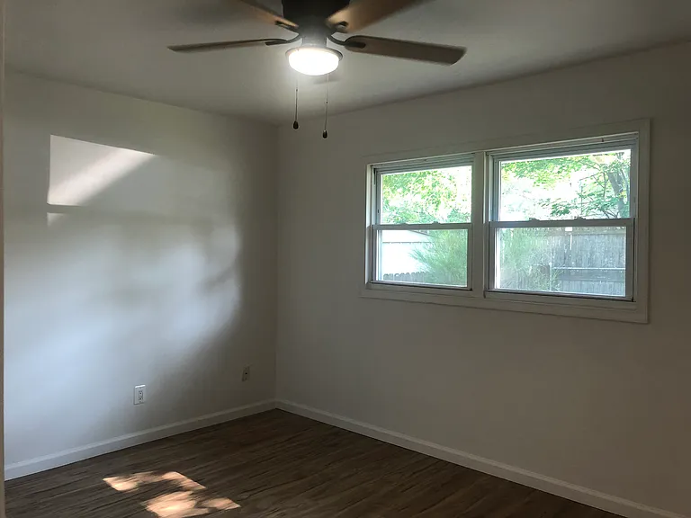 32 Farrell Ave — Photo 11