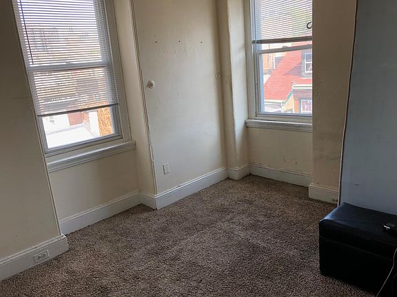 4th image of 322 S 10th St #11A