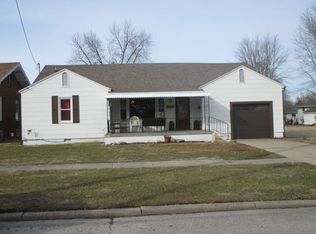 606 West Pne, Robinson, IL 62454