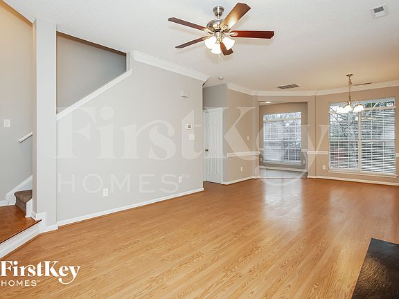 3rd image of 1822 Sugar Hollow Dr
