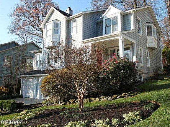 2nd image of 2335 Blaine Dr