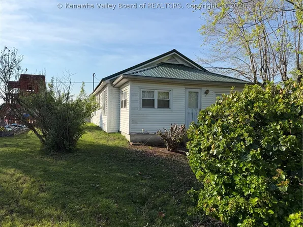 2529 Conner Ave, Hurricane, WV 25526