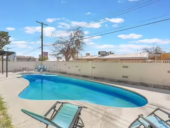2nd image of 3101 Kings Way