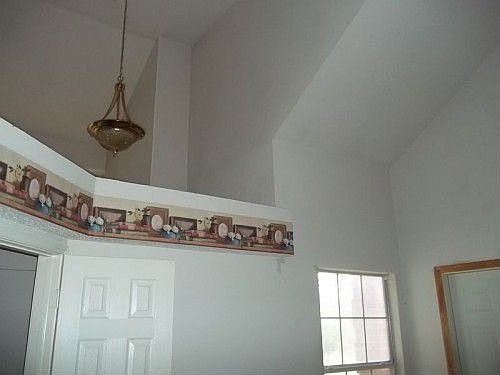 3rd image of 1707 Creekpark Trl
