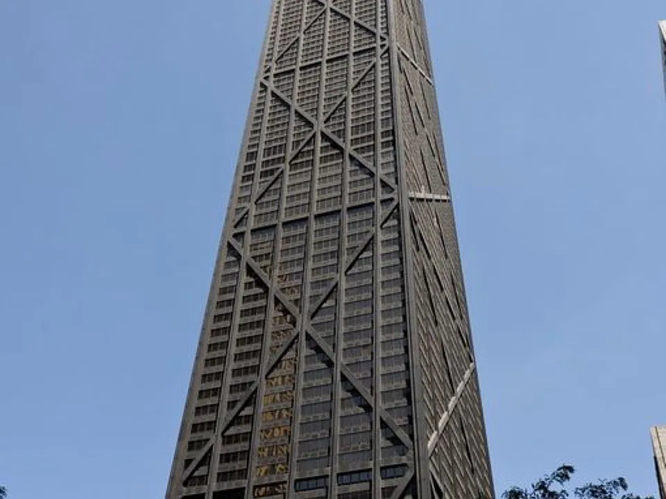 175 E Delaware Pl #7910