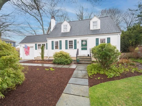 176 Highgate St, Needham, MA 02492