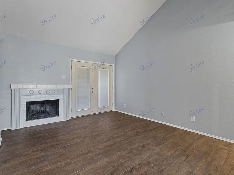 2101 Park Willow Ln #B — Photo 5
