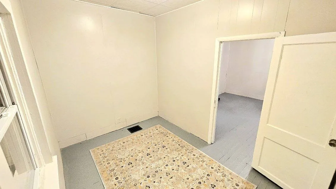 2 bed, 924 sqft, $1,130 — Photo 1