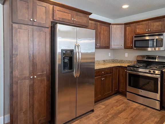 1300 Muscovy Dr-65