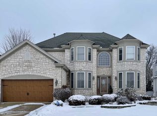 2624 Mapleside Ln, Aurora, IL 60502