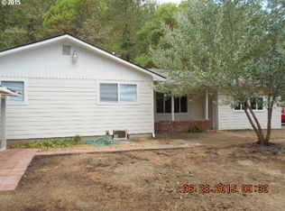 2133 SE Ohio Ave, Roseburg, OR 97470