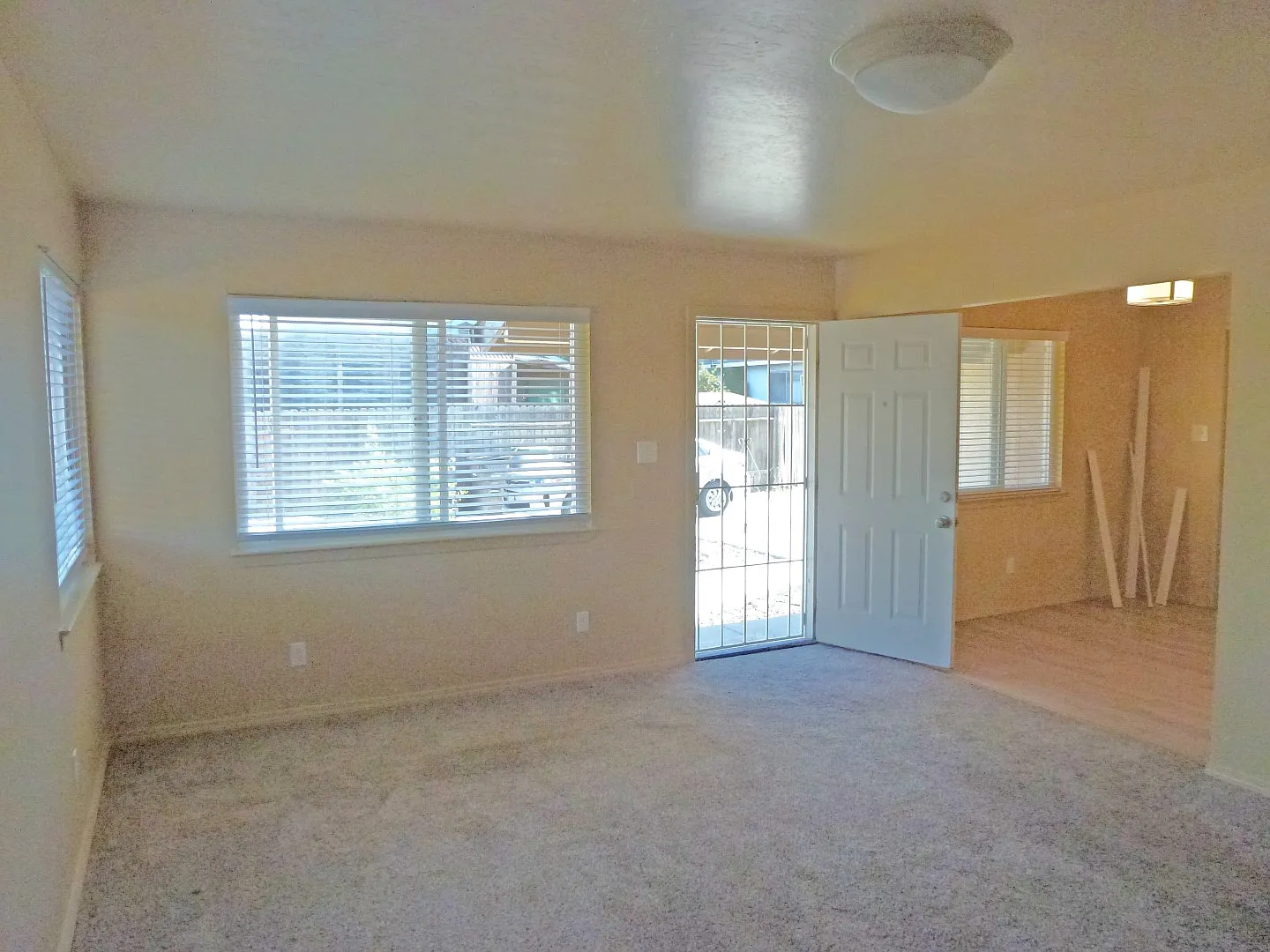 2 bed, 816 sqft, $2,150 — Photo 3