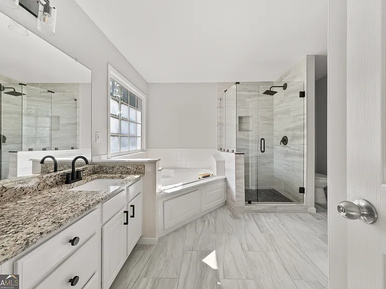 990 Lilac Arbor Rd — Photo 11