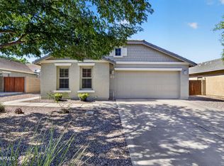 2560 W MERICREST Way, San Tan Valley, AZ 85144