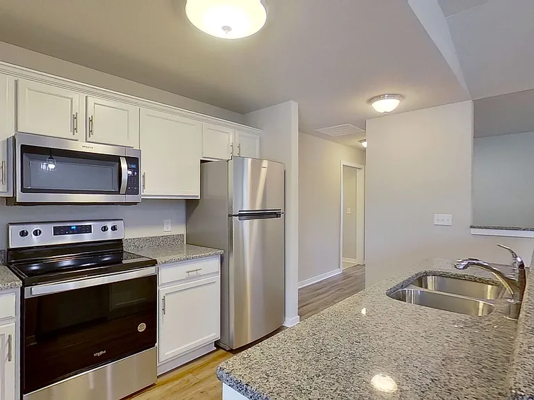 2006 American Eagle Dr #43 — Photo 14