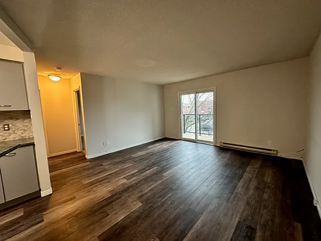 565 Greenfield Ave #311 — Photo 7