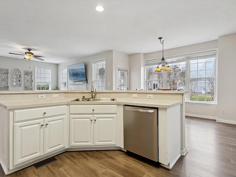 23140 Harbor Towne Dr — Photo 8