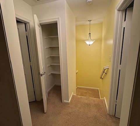3rd image of 1612 Halesworth Ln