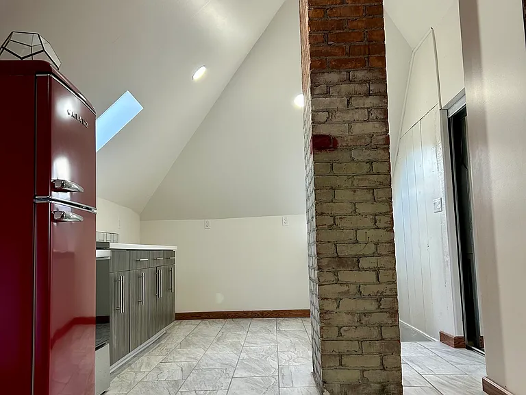 2203 Montclair Ave #B — Photo 5