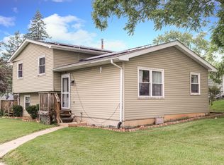 1226 Beverly Dr, Round Lake Beach, IL 60073