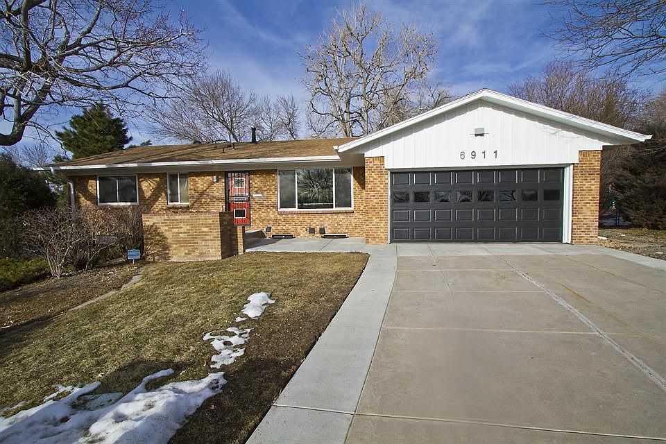 Exterior - Front