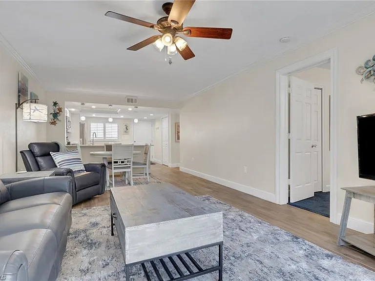 134 Cypress Way E #305 — Photo 7