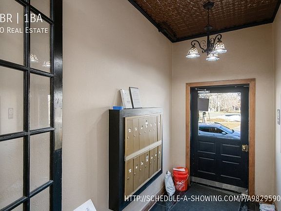 2nd image of 1521 N Humboldt St APT 3