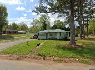 700 Glenwood Rd, Talladega, AL 35160