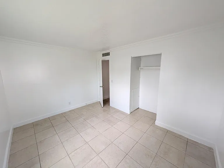 817 Lighthouse Dr #B — Photo 9