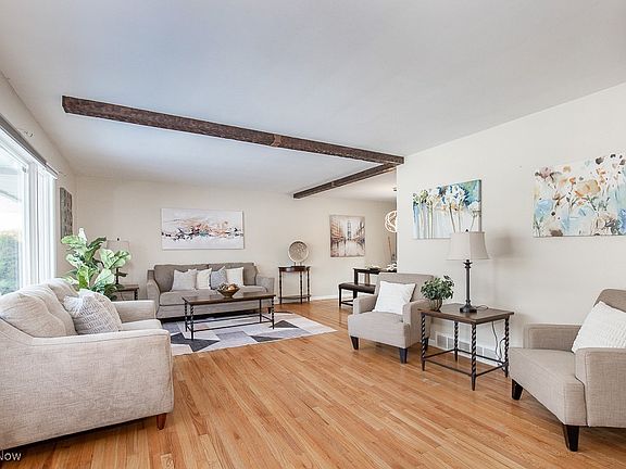 5th image of 26726 Sandy Hill Dr