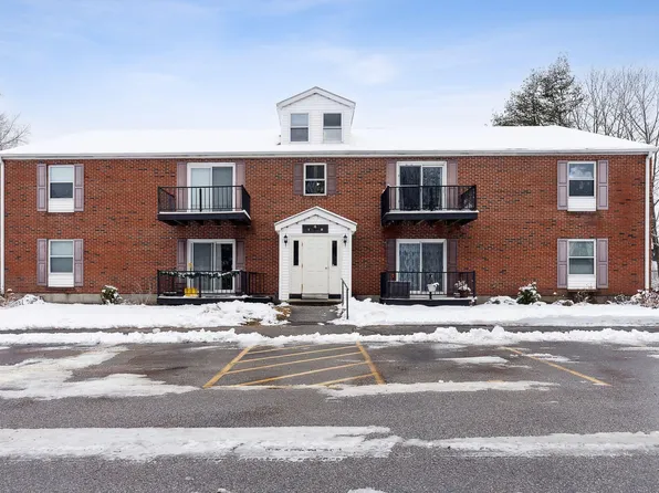 4 Academy Place #8, Saco, ME 04072