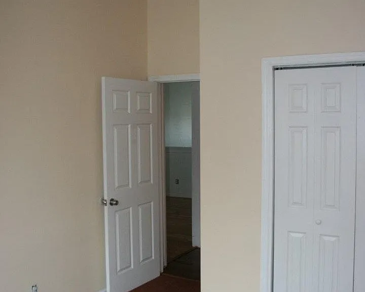 2221 Whitaker St — Photo 4