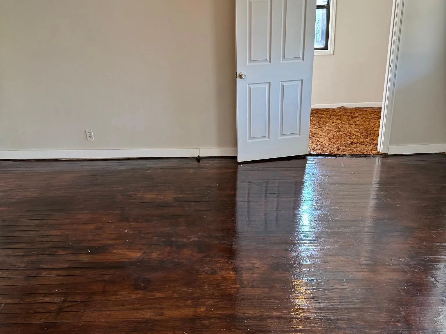 703 W Macon St — Photo 2